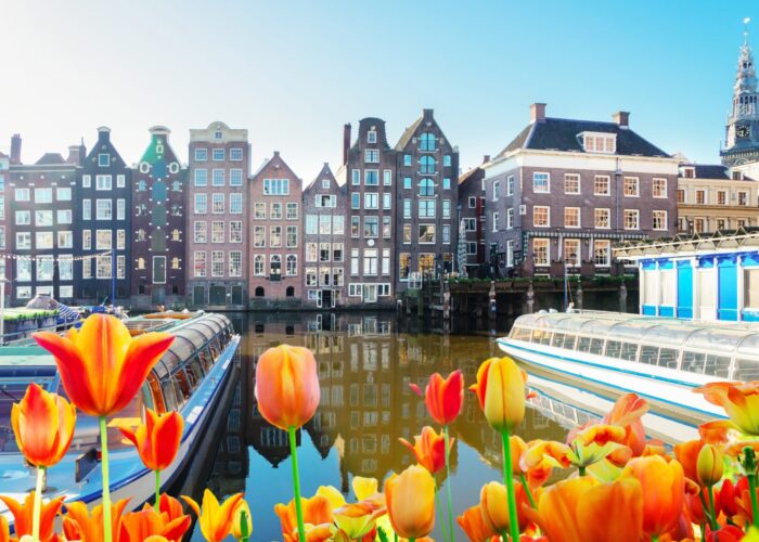 Canaux d'Amsterdam découverts lors d'une croisière en Hollande