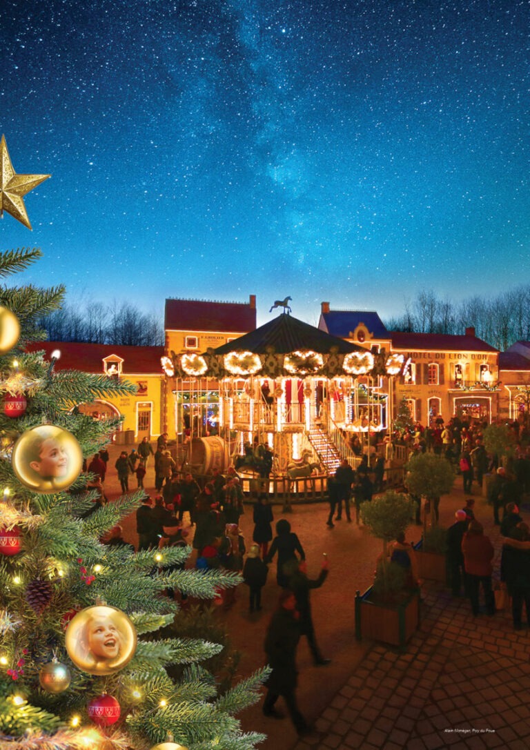 Village illuminé du Puy du Fou à Noël