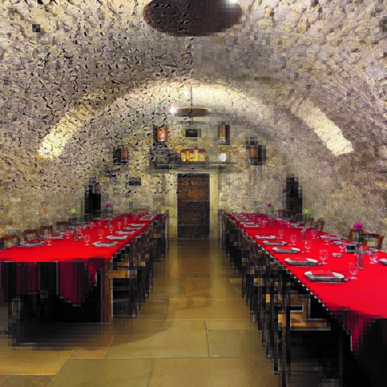 Déjeuner spectacle au château Vareppe